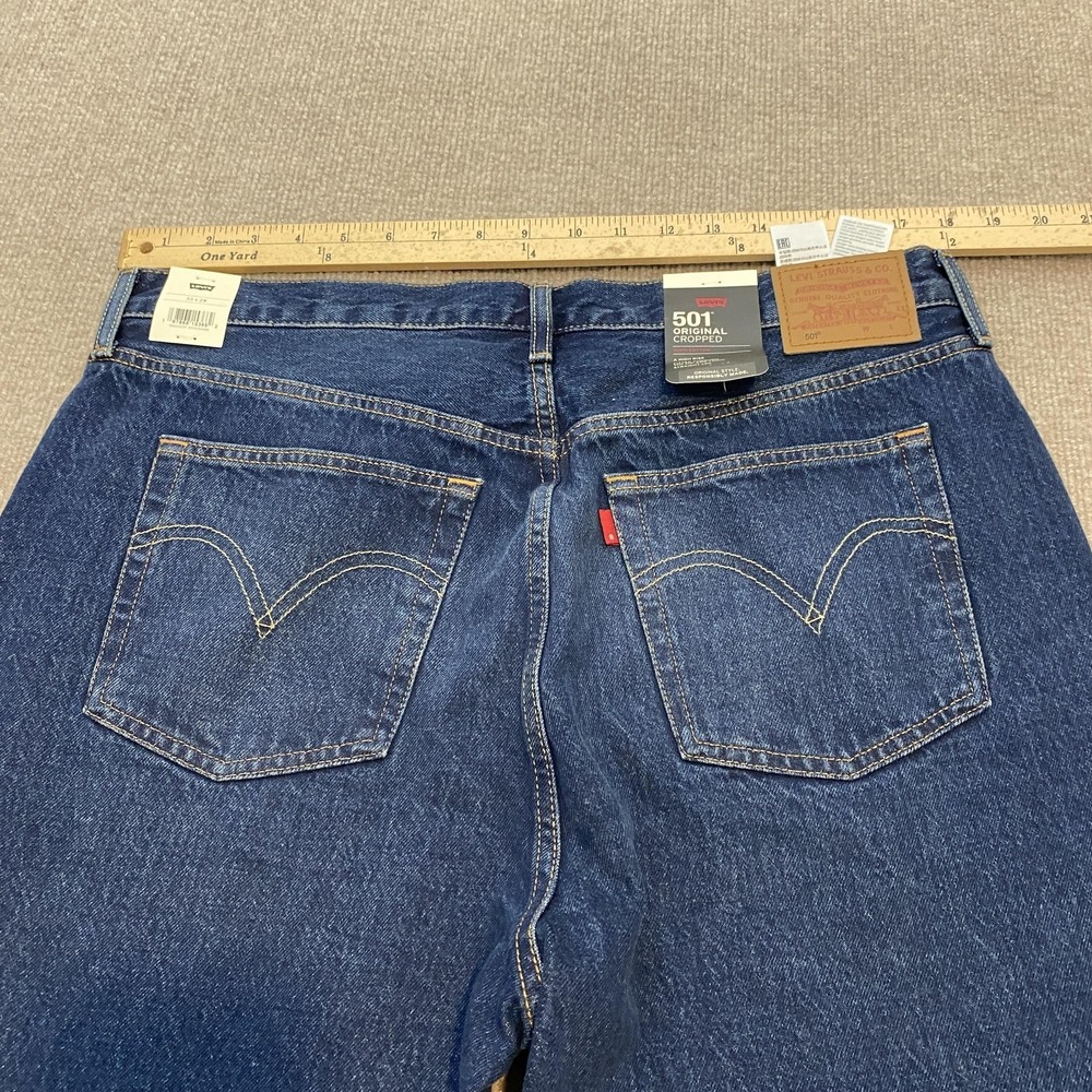 Levis 501 Original Cropped Jeans Womens W33 L28 Blue Med Wash High Rise Denim - Picture 6 of 12